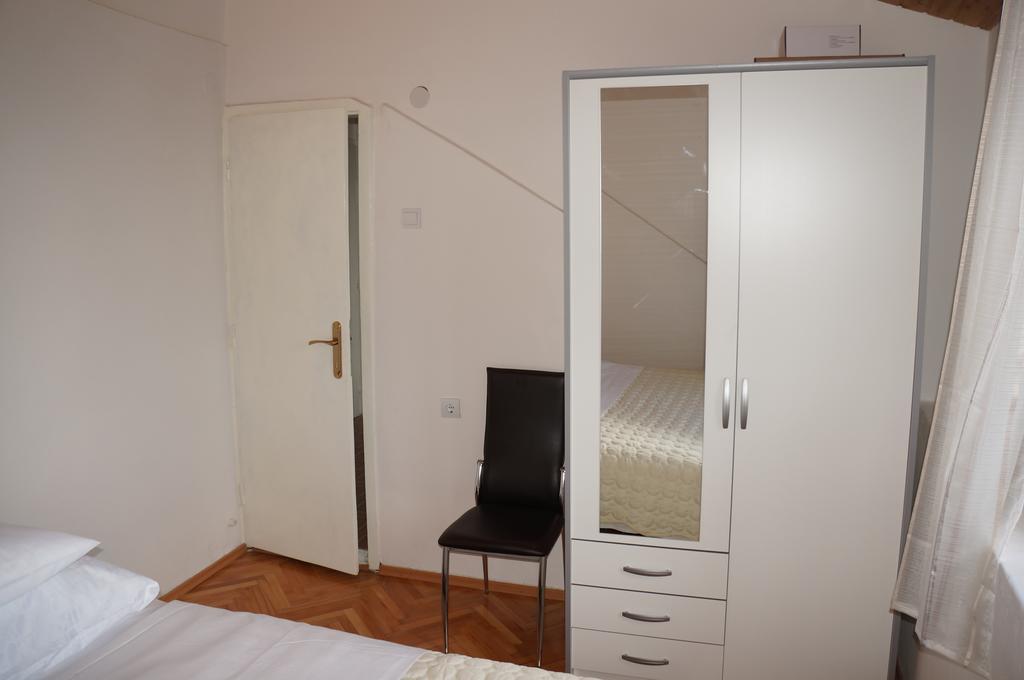 Apartment Varos Split Room photo